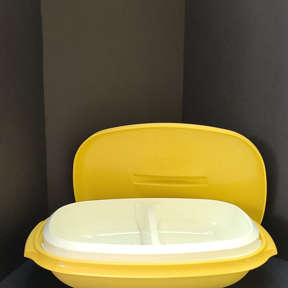 SOLD Vintage Tupperware Oval Covered Harvest Gold Steamer/Drain